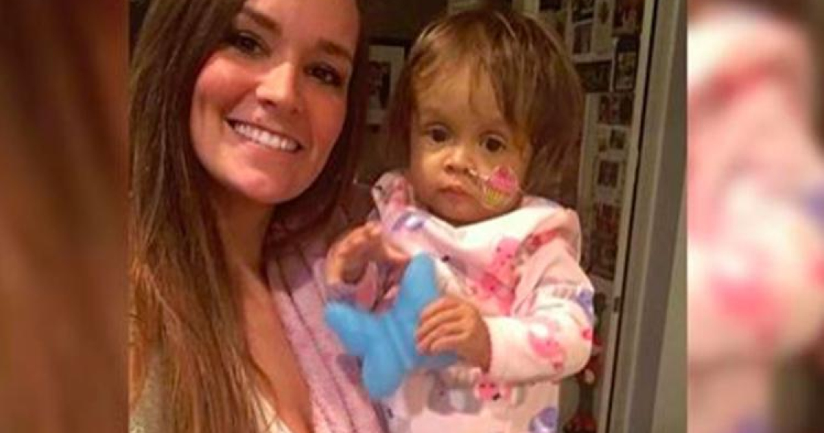 A szülők felvették ezt a 22 éves bébiszittert, de sosem gondolták volna ...